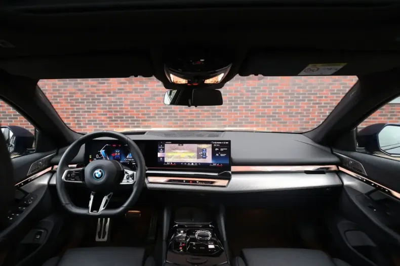 BMW 550 din 2024 cu 45.710 km - oferta BMW149951 - foto 33