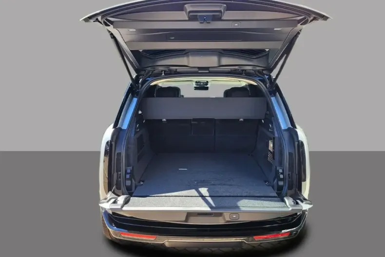 Land Rover Range Rover din 2024 cu 4.425 km - oferta LAN149952 - foto 12