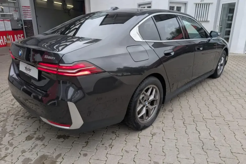 BMW 520 din 2024 cu 44.950 km - oferta BMW149956 - foto 3