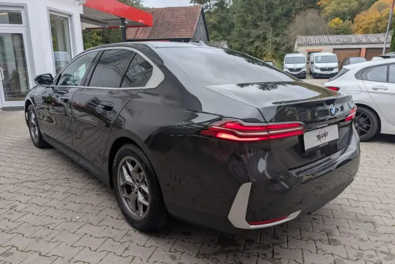 BMW 520 din 2024 cu 44.950 km - oferta BMW149956 - foto 4