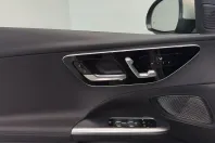 Mercedes-Benz C 300 din 2024 cu 7.980 km - oferta MER149962 - foto 11