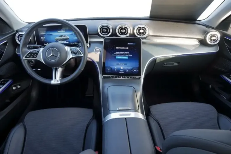 Mercedes-Benz C 300 din 2024 cu 25.669 km - oferta MER149963 - foto 5