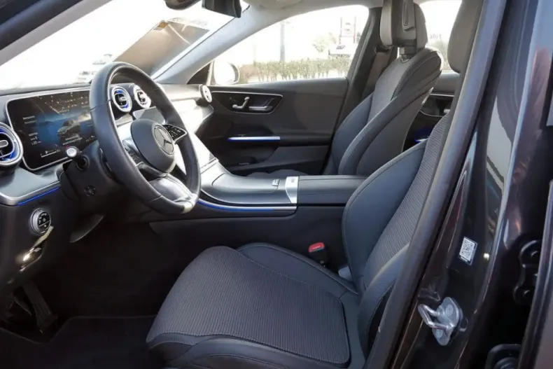 Mercedes-Benz C 300 din 2024 cu 25.669 km - oferta MER149963 - foto 9