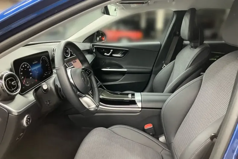 Mercedes-Benz C 300 din 2024 cu 17.099 km - oferta MER149964 - foto 7