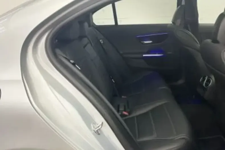 Mercedes-Benz C 300 din 2022 cu 33.278 km - oferta MER149965 - foto 9