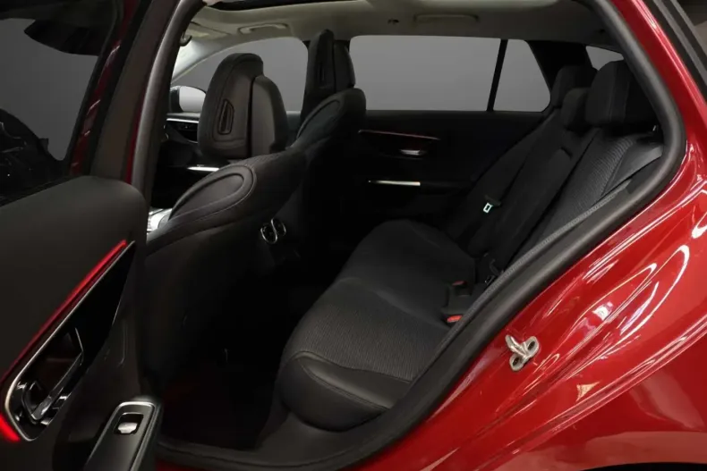 Mercedes-Benz C 300 din 2023 cu 51.554 km - oferta MER149967 - foto 8