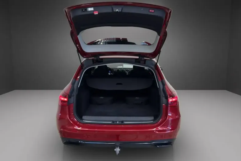 Mercedes-Benz C 300 din 2023 cu 51.554 km - oferta MER149967 - foto 12