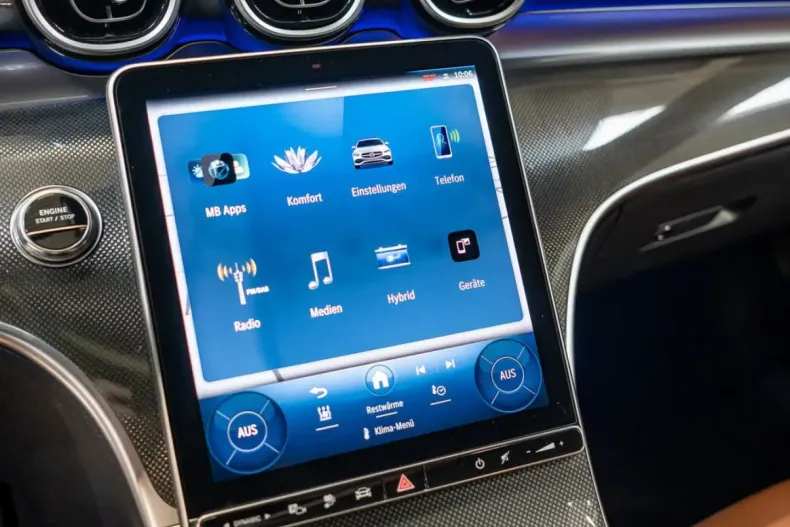 Mercedes-Benz C 300 din 2023 cu 9.987 km - oferta MER149969 - foto 9