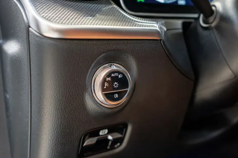 Mercedes-Benz C 300 din 2023 cu 9.987 km - oferta MER149969 - foto 16