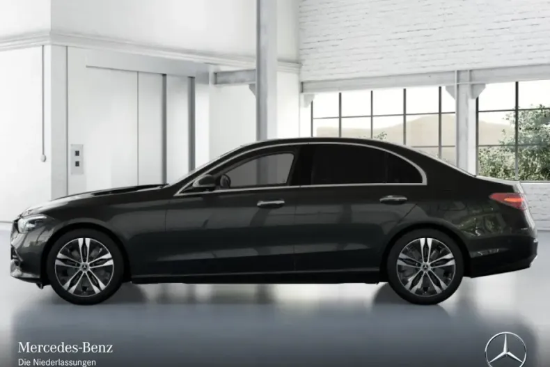 Mercedes-Benz C 300 din 2024 cu 9.144 km - oferta MER149970 - foto 4