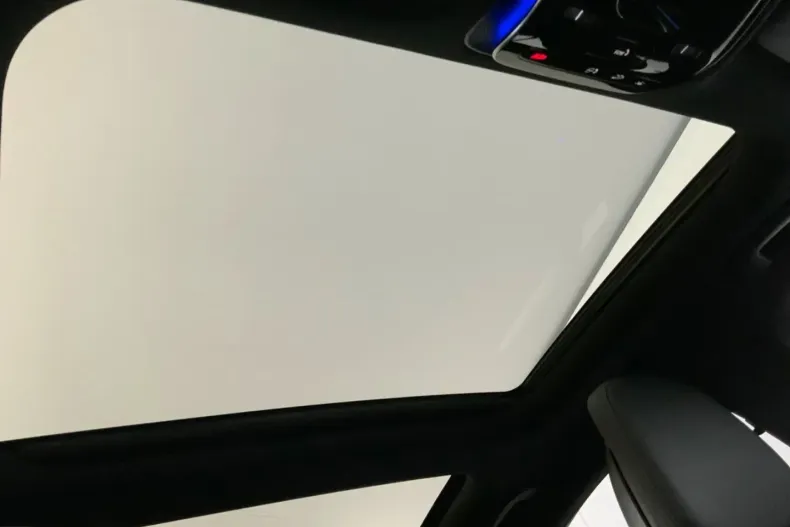 Mercedes-Benz C 300 din 2022 cu 3.659 km - oferta MER149971 - foto 14