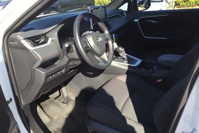 Toyota RAV4 din 2022 cu 46.005 km - oferta TOY149972 - foto 9