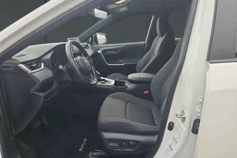 Toyota RAV4 din 2022 cu 44.000 km - oferta TOY149976 - foto 12