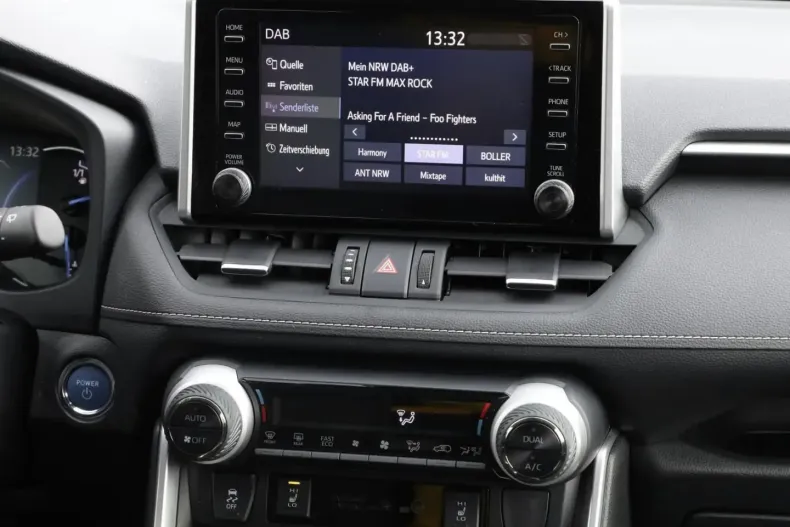 Toyota RAV4 din 2022 cu 32.080 km - oferta TOY149978 - foto 7