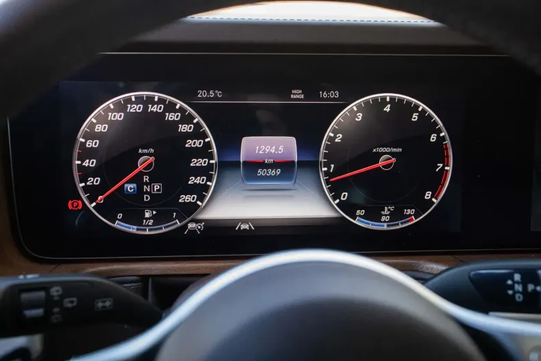 Mercedes-Benz G 500 din 2022 cu 50.369 km - oferta MER149982 - foto 8