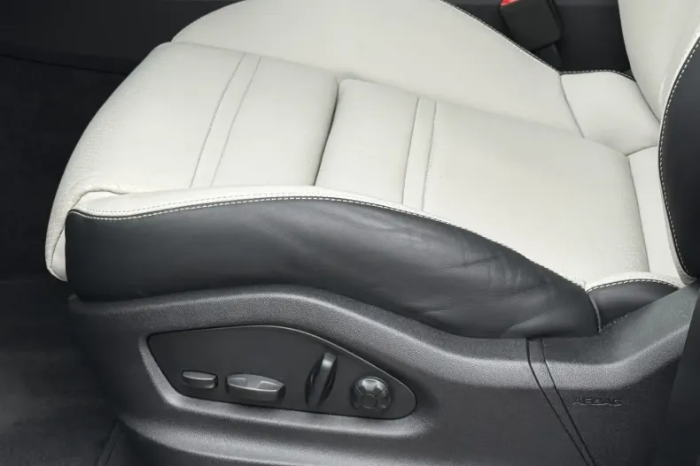 Porsche Cayenne din 2024 cu 47.100 km - oferta POR149989 - foto 10