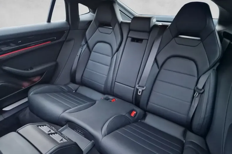 Porsche Panamera din 2024 cu 15.306 km - oferta POR149992 - foto 17