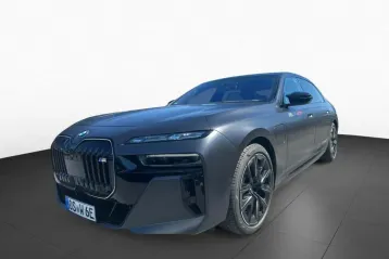 BMW M760 din 2024 - oferta BMW149999