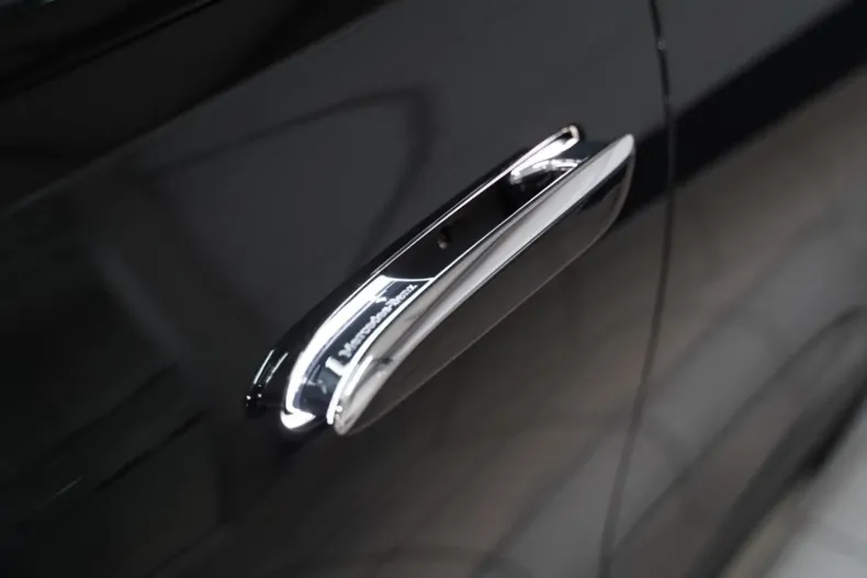 Mercedes-Benz S 580 din 2023 cu 59.900 km - oferta MER150007 - foto 43