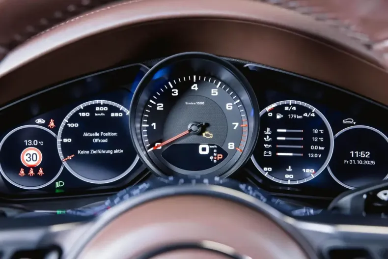 Porsche Cayenne din 2023 cu 23.100 km - oferta POR150010 - foto 30