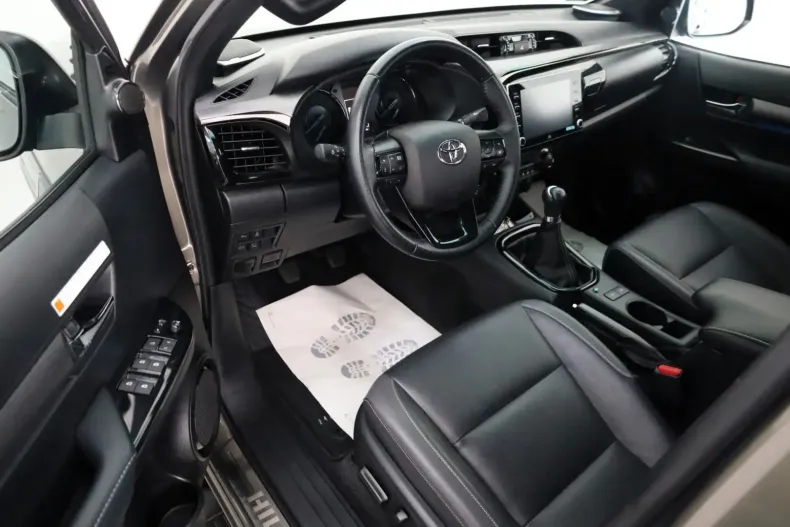 Toyota Hilux din 2023 cu 20.660 km - oferta TOY150012 - foto 9