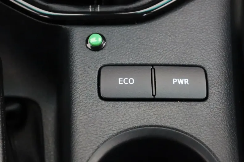 Toyota Hilux din 2023 cu 20.660 km - oferta TOY150012 - foto 24