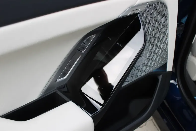 BMW M760 din 2025 cu 14.800 km - oferta BMW150014 - foto 8