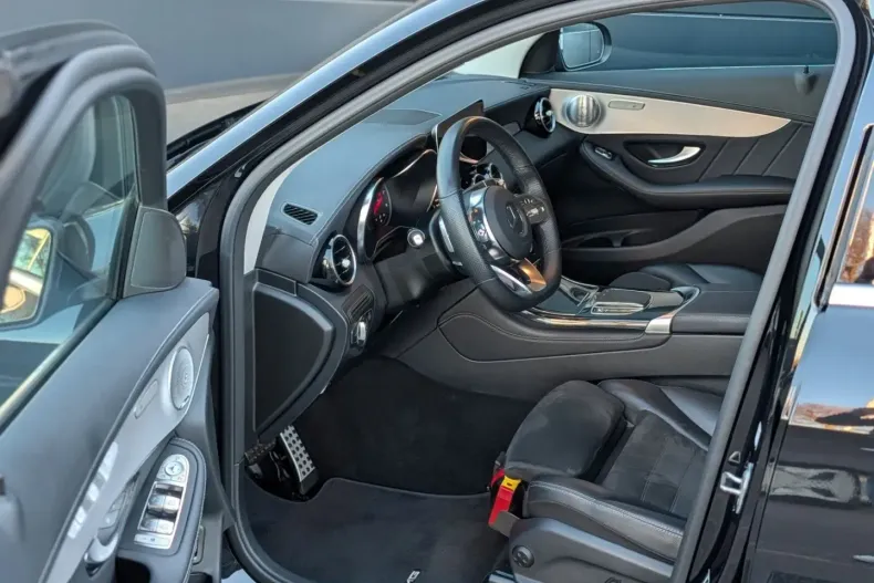 Mercedes-Benz GLC 300 din 2020 cu 114.000 km - oferta MER150021 - foto 5