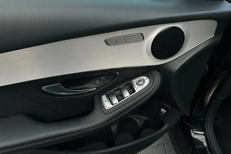 Mercedes-Benz GLC 300 din 2020 cu 95.000 km - oferta MER150026 - foto 15