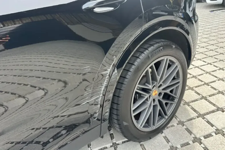 Porsche Cayenne din 2023 cu 44.390 km - oferta POR150029 - foto 8