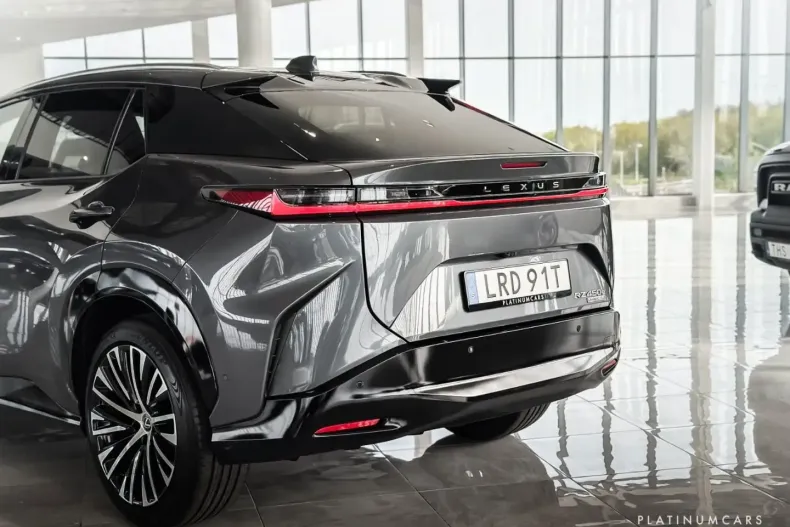 Lexus RZ din 2023 cu 19.000 km - oferta LEX150049 - foto 2