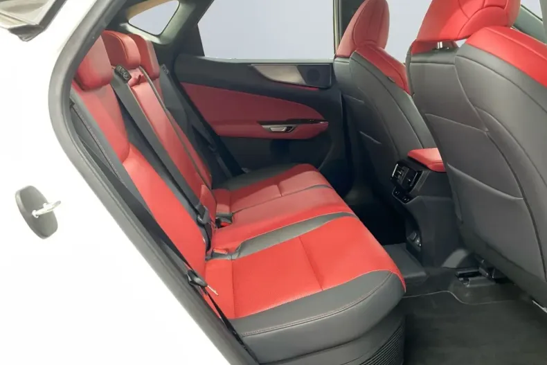 Lexus NX 450h din 2024 cu 25.164 km - oferta LEX150057 - foto 17