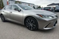 Lexus ES 300 din 2023 cu 74.280 km - oferta LEX150061 - foto 1