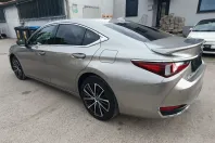 Lexus ES 300 din 2023 cu 74.280 km - oferta LEX150061 - foto 4
