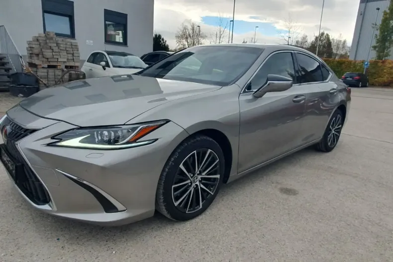 Lexus ES 300 din 2023 cu 74.280 km - oferta LEX150061 - foto 6