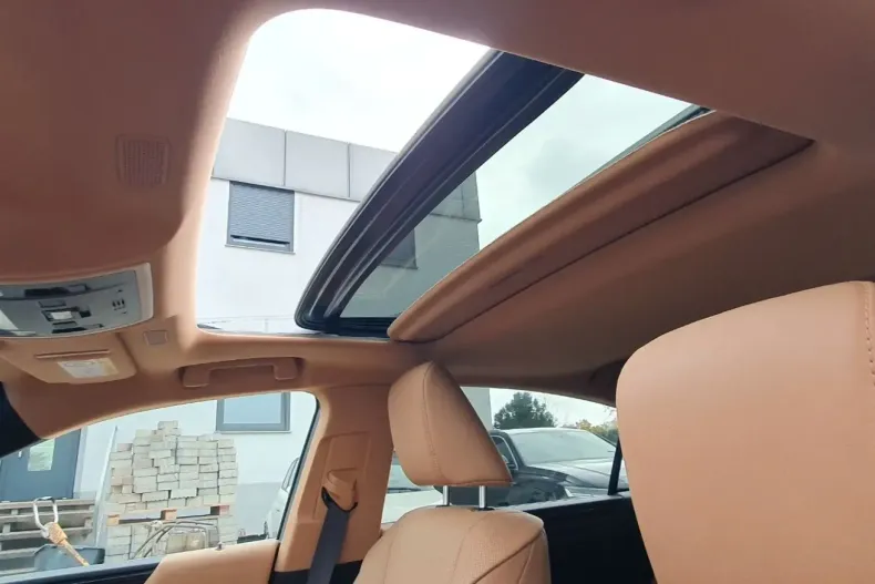 Lexus ES 300 din 2023 cu 74.280 km - oferta LEX150061 - foto 18