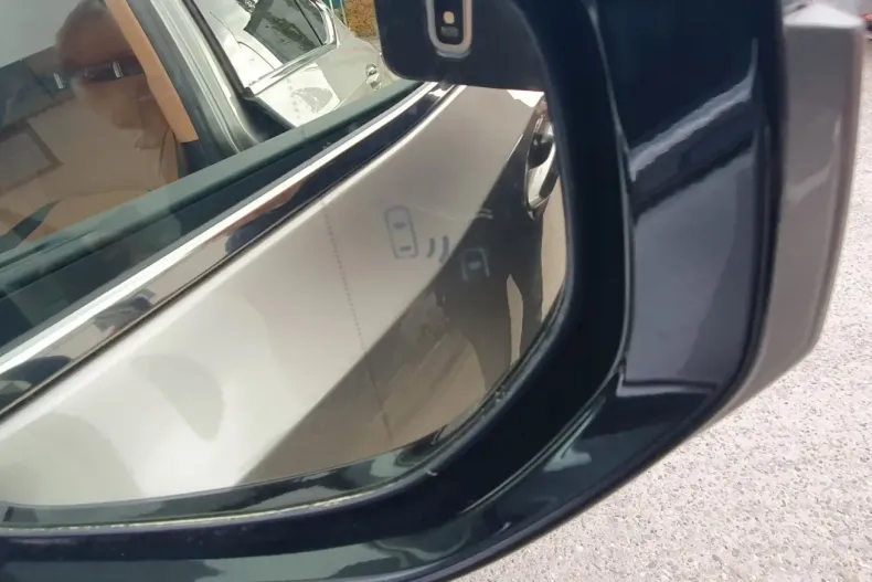 Lexus ES 300 din 2023 cu 74.280 km - oferta LEX150061 - foto 24