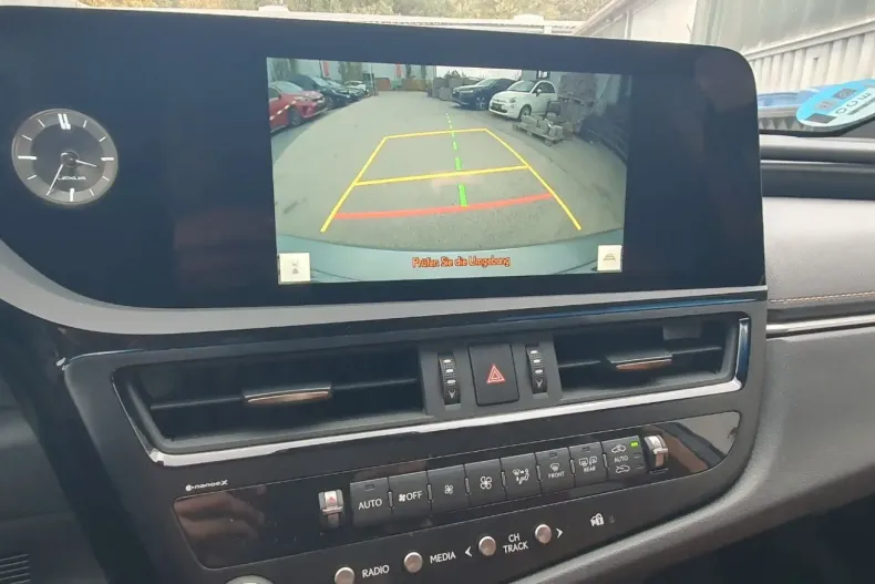 Lexus ES 300 din 2023 cu 74.280 km - oferta LEX150061 - foto 36