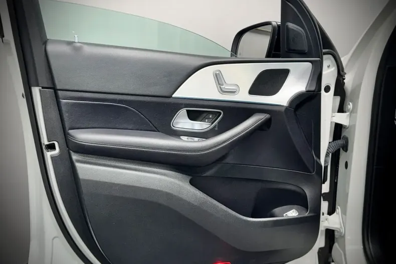 Mercedes-Benz GLE 300 din 2020 cu 77.539 km - oferta MER150067 - foto 7
