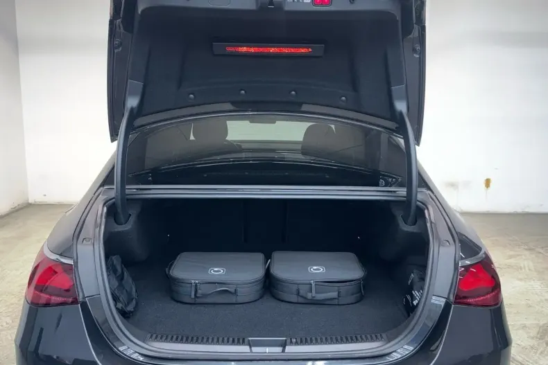 Mercedes-Benz E 53 AMG din 2025 cu 10.583 km - oferta MER150080 - foto 13