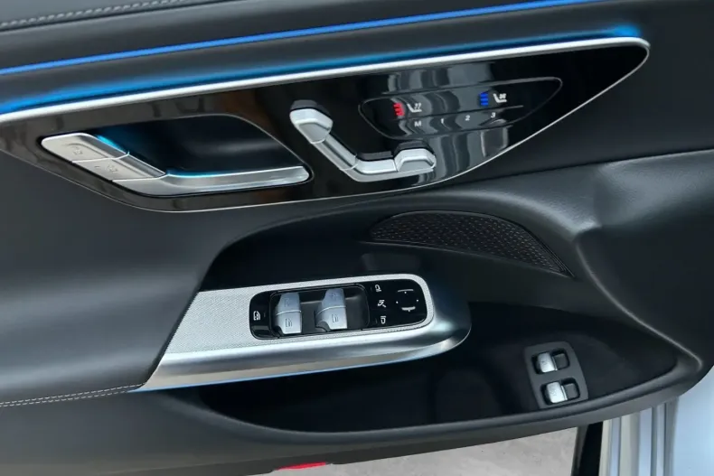 Mercedes-Benz E 53 AMG din 2024 cu 5.758 km - oferta MER150082 - foto 12