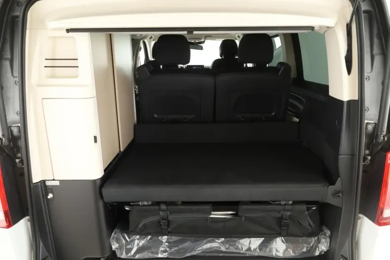 Mercedes-Benz V 300 din 2022 cu 16.300 km - oferta MER150090 - foto 9