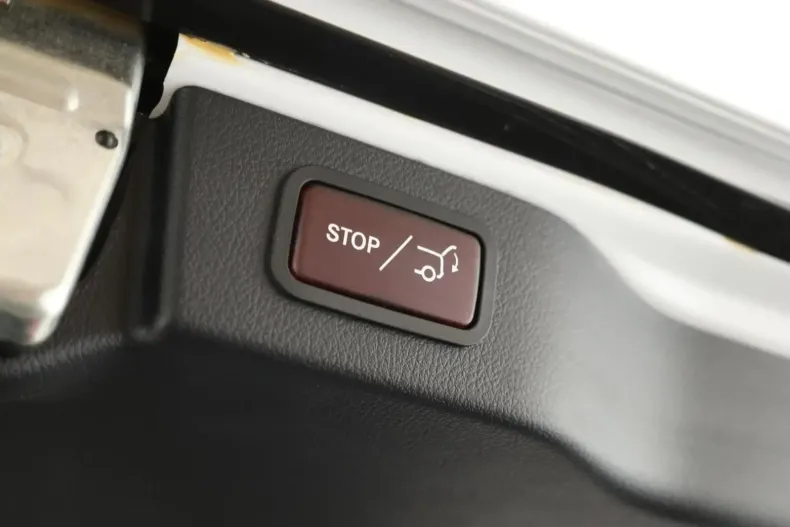 Mercedes-Benz V 300 din 2022 cu 16.300 km - oferta MER150090 - foto 10