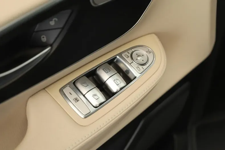 Mercedes-Benz V 300 din 2022 cu 16.300 km - oferta MER150090 - foto 14