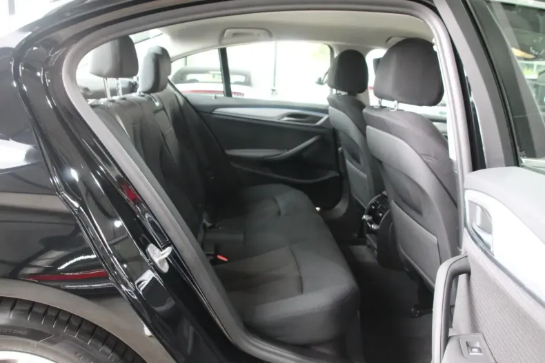 BMW 530 din 2021 cu 97.403 km - oferta BMW150101 - foto 18