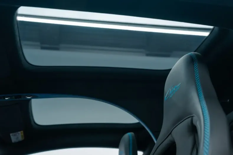 Bugatti Chiron din 2022 cu 2.230 km - oferta BUG150103 - foto 18