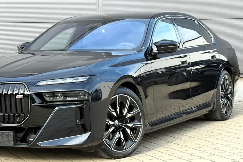 BMW i7 din 2024 cu 2.081 km - oferta BMW150106 - foto 5