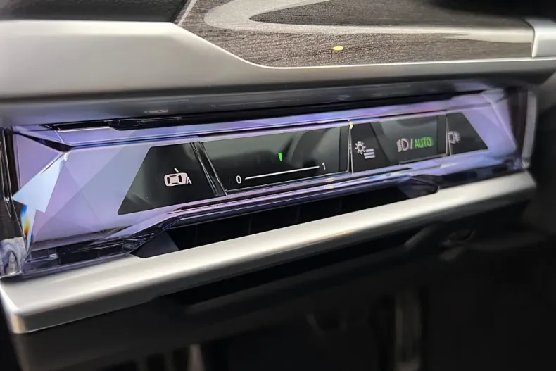 BMW i7 din 2024 cu 2.081 km - oferta BMW150106 - foto 43