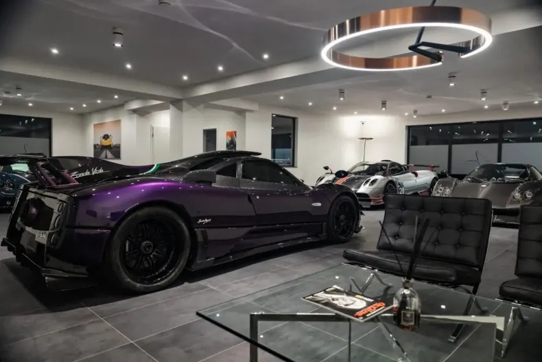 Ferrari Monza din 2022 cu 1.900 km - oferta FER150114 - foto 1