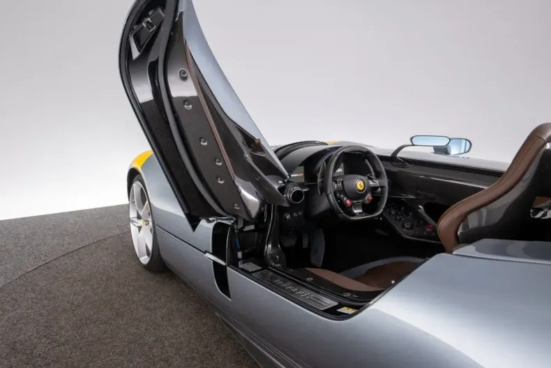 Ferrari Monza din 2022 cu 2.100 km - oferta FER150115 - foto 4